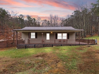 1324 Kentucky 399, Old Landing, KY 41311