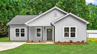 204 Sunset Dr, Eden, NC 27288