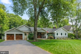 65 Shady Brook Ln, Princeton, NJ 08540