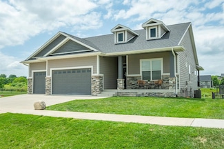 7700 NW 95th Ct, Johnston, IA 50131