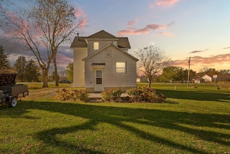 55570 State Highway 56, West Concord, MN 55985