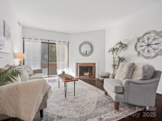 224 N Poplar St Unit 22, Charlotte, NC 28202