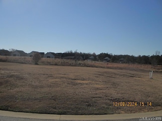 131-133 Savannah Cir N, Roanoke Rapids, NC 27870