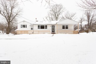 902 Lafayette St, Coatesville, PA 19320