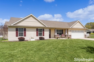879 E Harmony Dr, Sparta, MI 49345