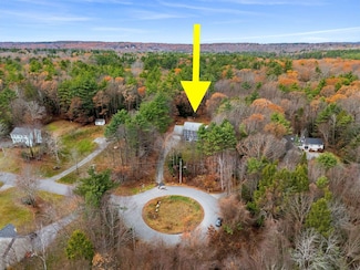 18 Lorri Rd, Derry, NH 03038