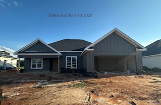 108 Nash Ct, Perry, GA 31069