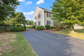 8 Goodwin St Unit A, Berwick, ME 03901