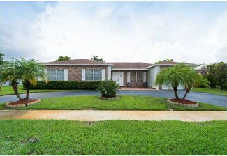 8207 NW 74th Ave, Tamarac, FL 33321