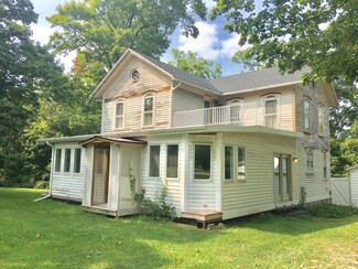 205 Chicago Rd, Newark, IL 60541