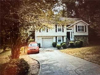 1744 Vauxhall Dr, Lithonia, GA 30058
