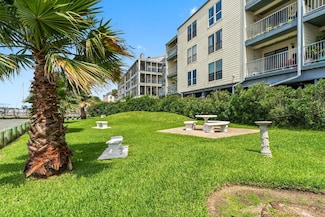 4001 Nasa Pkwy Unit 235, El Lago, TX 77586