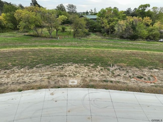 1935 Willow Ln, Crete, NE 68333