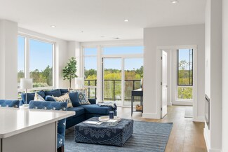 267 U S 1 Unit 507, Falmouth, ME 04105