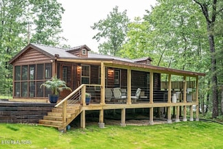 18 Cougar Ln, Jamestown, TN 38556