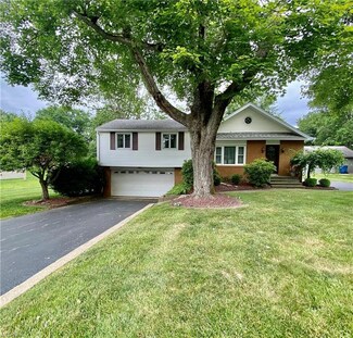 2177 Garfield Ave, Niles, OH 44446
