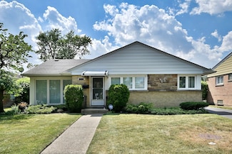 8532 N Olcott Ave, Niles, IL 60714