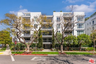 460 N Palm Dr Unit 501, Beverly Hills, CA 90210