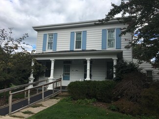 90 Brown St, Lithopolis, OH 43136