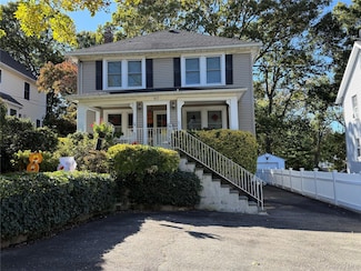 63 Franklin Ave, Glen Cove, NY 11542