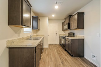 2456 Copper Canyon Dr, Conroe, TX 77301