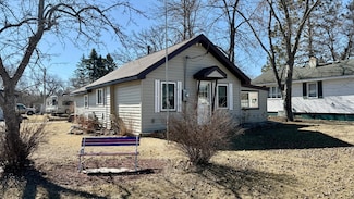 318 Main St SE, Menahga, MN 56464