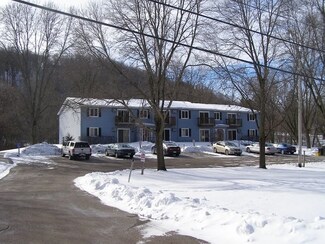 320 S Grove St, Richland Center, WI 53581