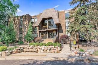 6075 Lincoln Dr Unit 302, Edina, MN 55436