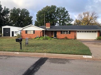 1523 N Washington Ave, Elk City, OK 73644