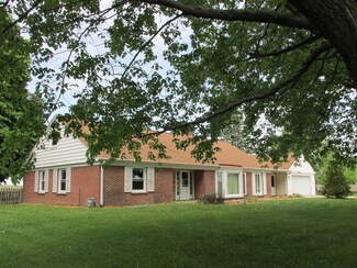 607 S Shabbona Rd, Shabbona, IL 60550