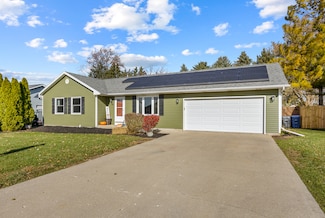 93 W Benson Ave, Cortland, IL 60112