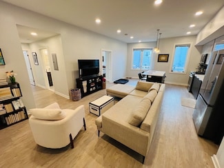 14 Ward St Unit 306, Somerville, MA 02143