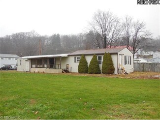 228 W Brown St, Crooksville, OH 43731