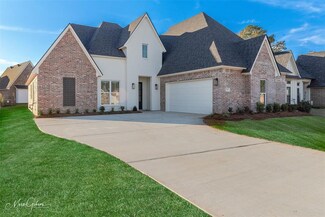 717 Julesburg Ln, Benton, LA 71006