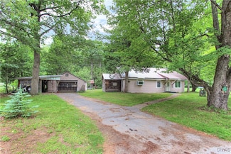 6736 Pine Grove Rd, Glenfield, NY 13343