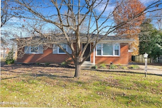 8307 Pandorea Dr, Louisville, KY 40258