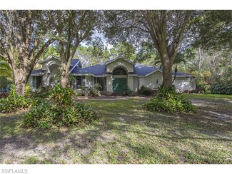 584 Myrtle Rd, Naples, FL 34108