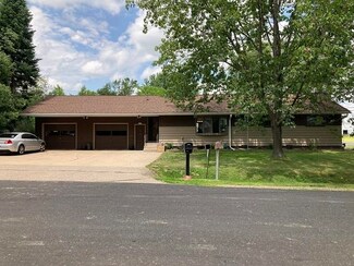 1231 E 6th St, Marshfield, WI 54449