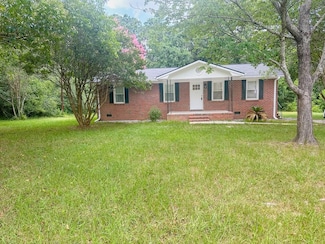 210 Bluefield Rd, Starr, SC 29684