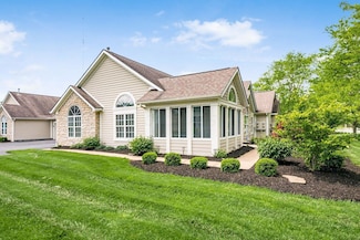 6323 Pinehurst Pointe, Westerville, OH 43082