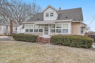 630 Upton Ave, Springfield, MI 49037