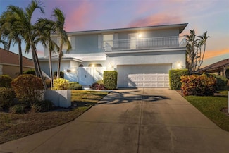 727 Key Royale Dr, Holmes Beach, FL 34217