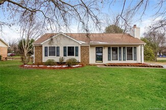 12017 Merriweather Dr, Charlotte, NC 28273