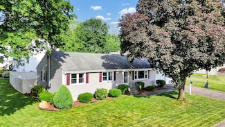 12 Farms Village Rd, Rocky Hill, CT 06067