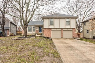 10015 Gillette St, Lenexa, KS 66215