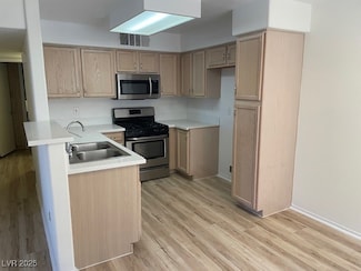 5130 Mandalay Springs Dr Unit 103, Las Vegas, NV 89120