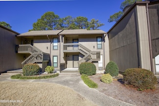 10 Pine Tree Rd Unit 215, Pinehurst, NC 28374