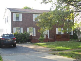 155 Fairgreen Dr, Buffalo, NY 14228