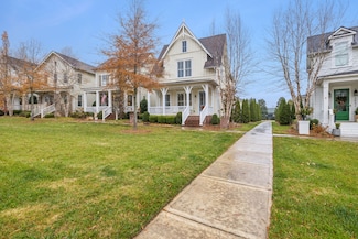 2048 General Martin Ln, Franklin, TN 37064