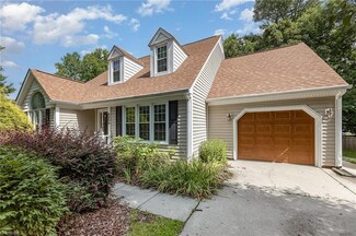 4904 Chimney Springs Dr, Greensboro, NC 27407